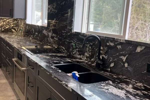 Titanio White Granite